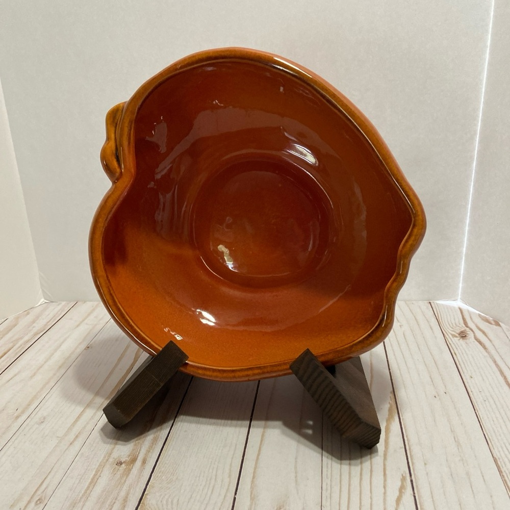Pottery barn apple shape bowl burt orange